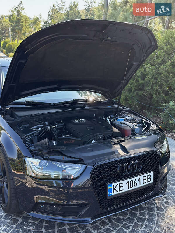 Седан Audi A4 2015 в Дніпрі
