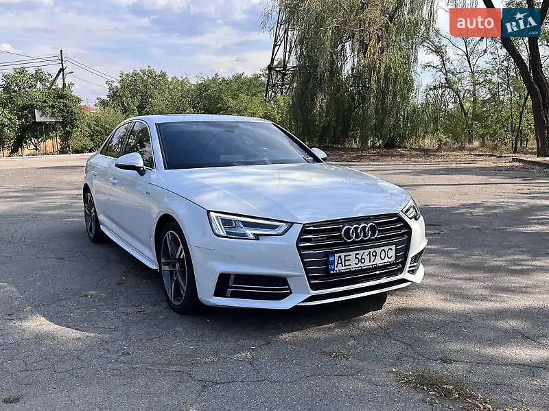 Седан Audi A4 2015 в Кривому Розі