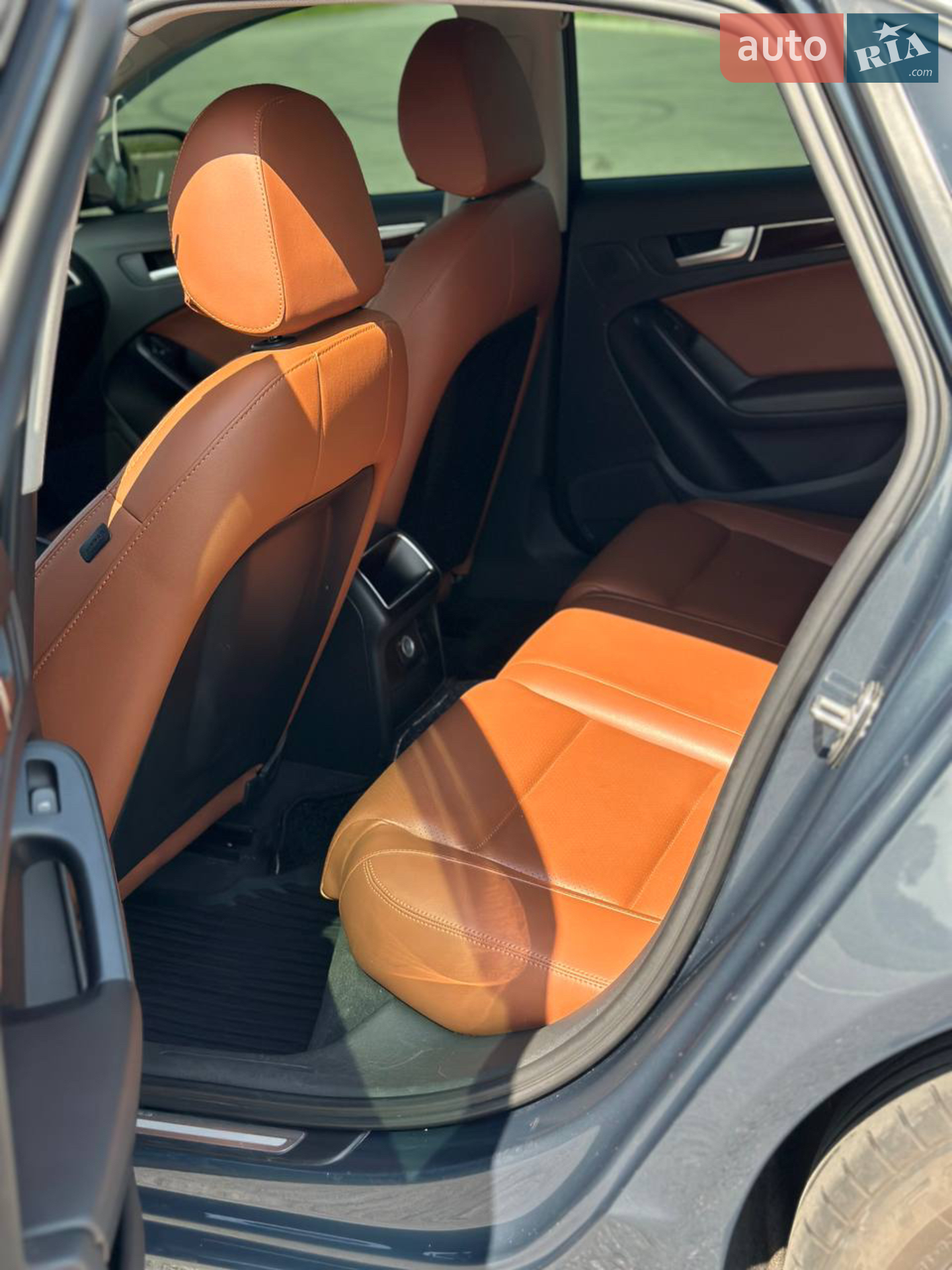 2010 Audi A4 - мініатюра 11