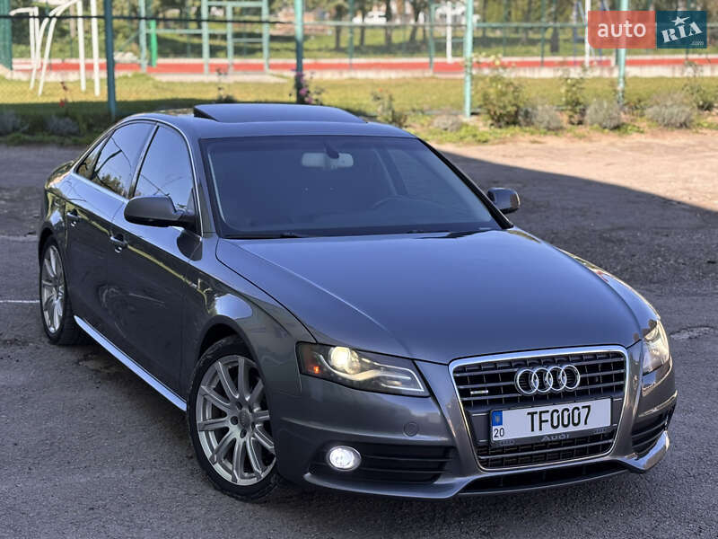 Седан Audi A4 2012 в 