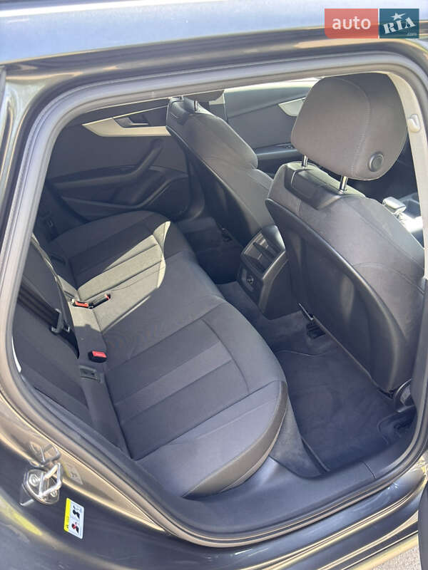 Универсал Audi A4 2020 в Старом Самборе фото 26 Универсал Audi A4 2020 в Старом Самборе