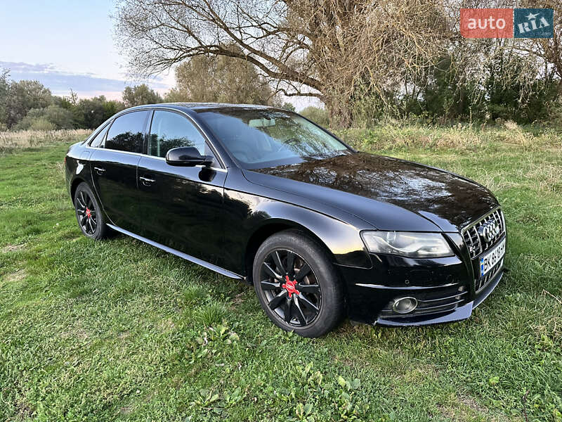Седан Audi A4 2009 в Вараші