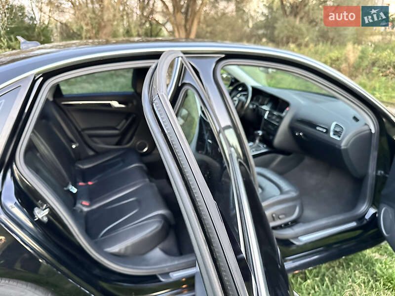 Седан Audi A4 2009 в Вараші
