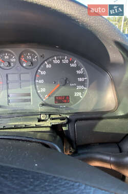 Седан Audi A4 1996 в Львове
