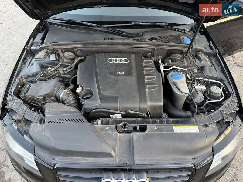 Універсал Audi A4 2011 в Богодухіву