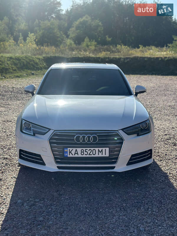 Седан Audi A4 2016 в 