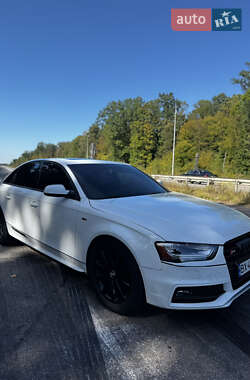 Седан Audi A4 2013 в 