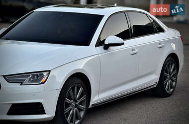 Седан Audi A4 2016 в 