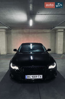 Седан Audi A4 2012 в Львове
