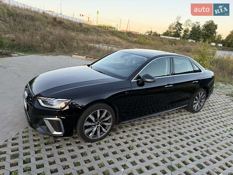 Седан Audi A4 2023 в Хмельницком