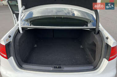 Седан Audi A4 2011 в 