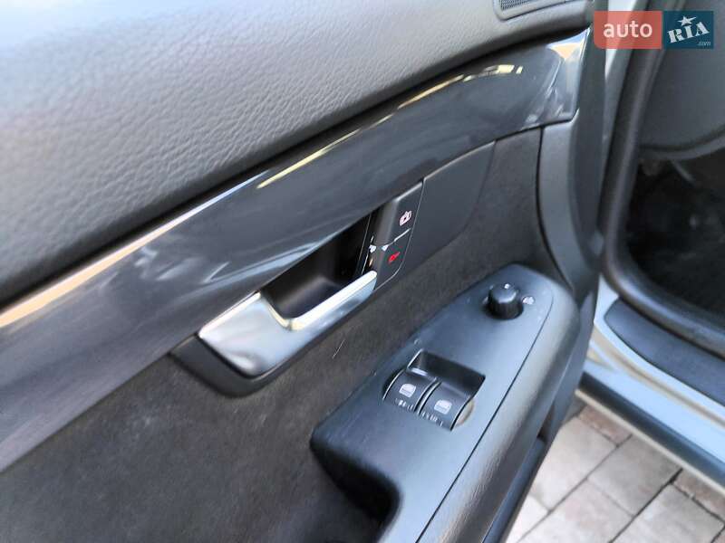 Универсал Audi A4 2004 в Киеве