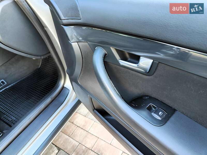 Универсал Audi A4 2004 в Киеве