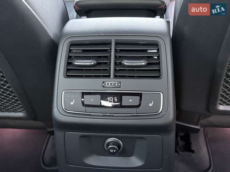 Седан Audi A4 2018 в Одессе