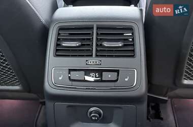 Седан Audi A4 2018 в 