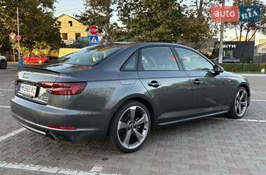 Седан Audi A4 2018 в 