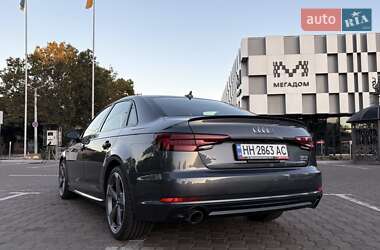 Седан Audi A4 2018 в 
