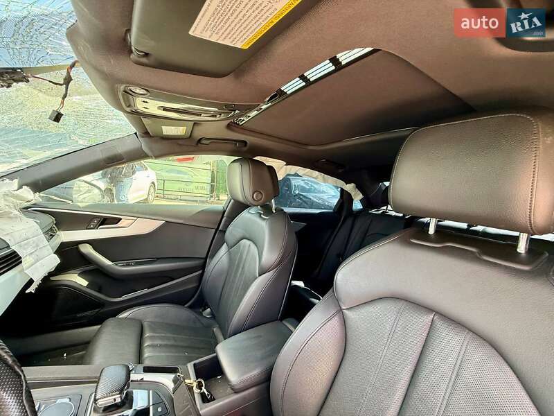 Седан Audi A4 2017 в Києві