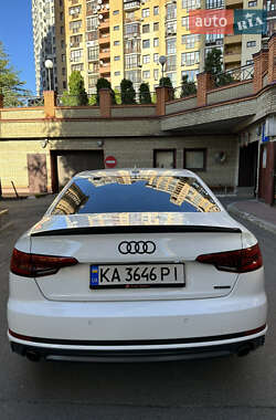 Седан Audi A4 2016 в 