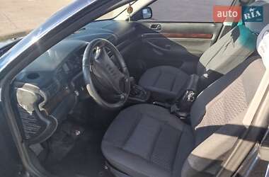 Седан Audi A4 1997 в 