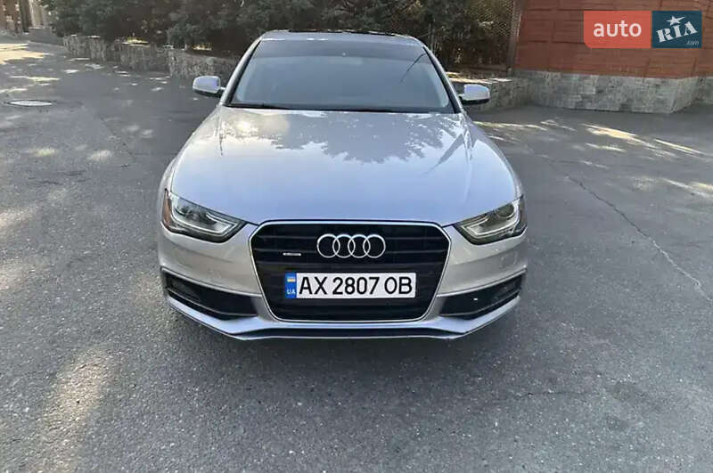 Седан Audi A4 2015 в Львові