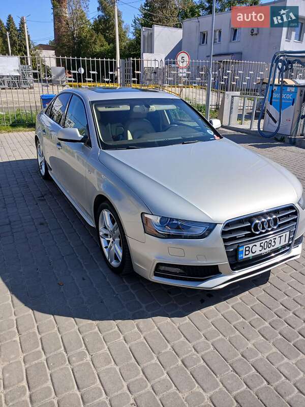 Седан Audi A4 2014 в Львове