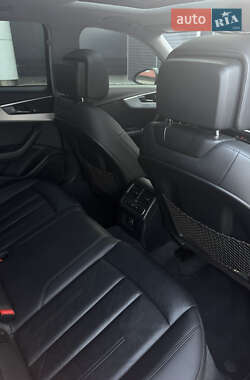 Седан Audi A4 2016 в 