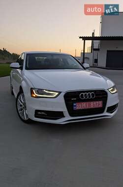 Седан Audi A4 2015 в 