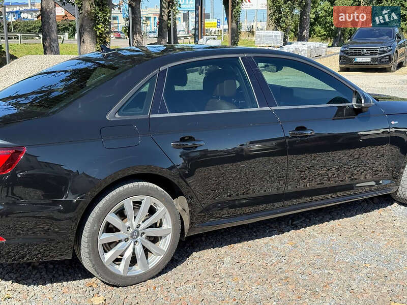 Седан Audi A4 2017 в Стрию