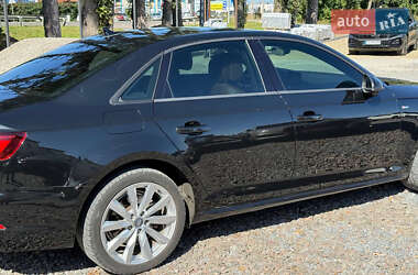 Седан Audi A4 2017 в 