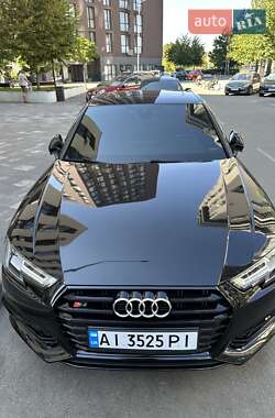 Седан Audi A4 2018 в 