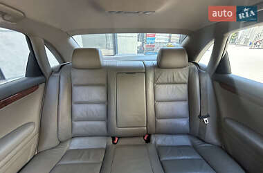 Седан Audi A4 2002 в 