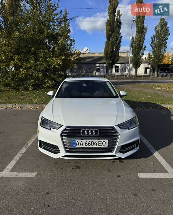 Седан Audi A4 2018 в Киеве