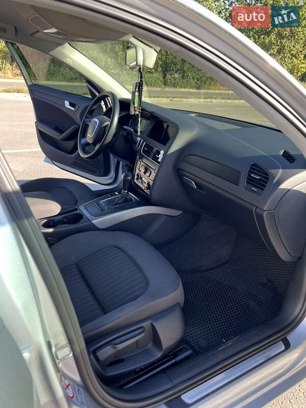 Седан Audi A4 2008 в Кропивницком