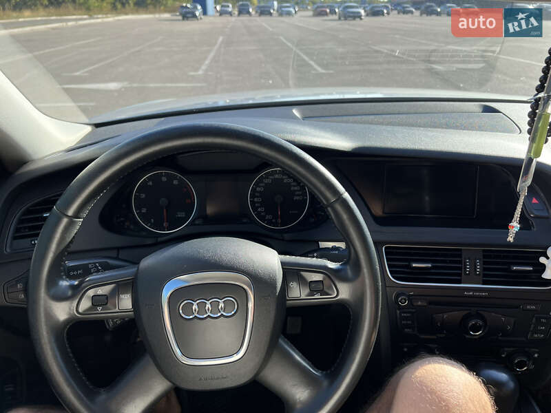 Седан Audi A4 2008 в Кропивницком