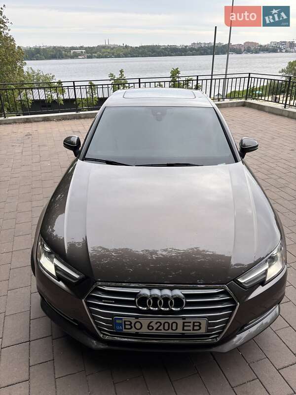Седан Audi A4 2016 в Тернополе