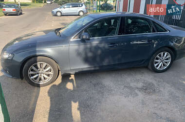 Седан Audi A4 2009 в Львові
