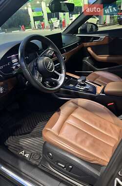 Седан Audi A4 2021 в 
