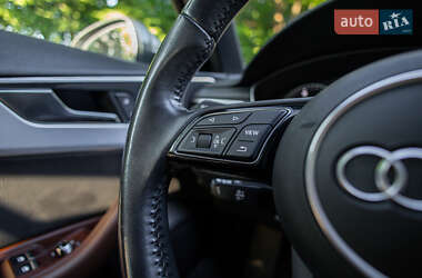Седан Audi A4 2018 в Львові