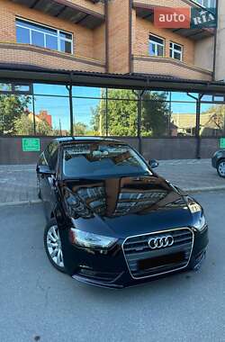 Седан Audi A4 2015 в 