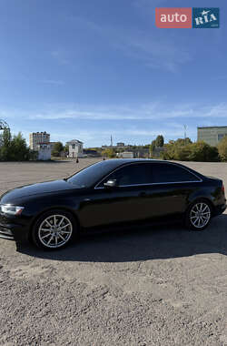 Седан Audi A4 2014 в 