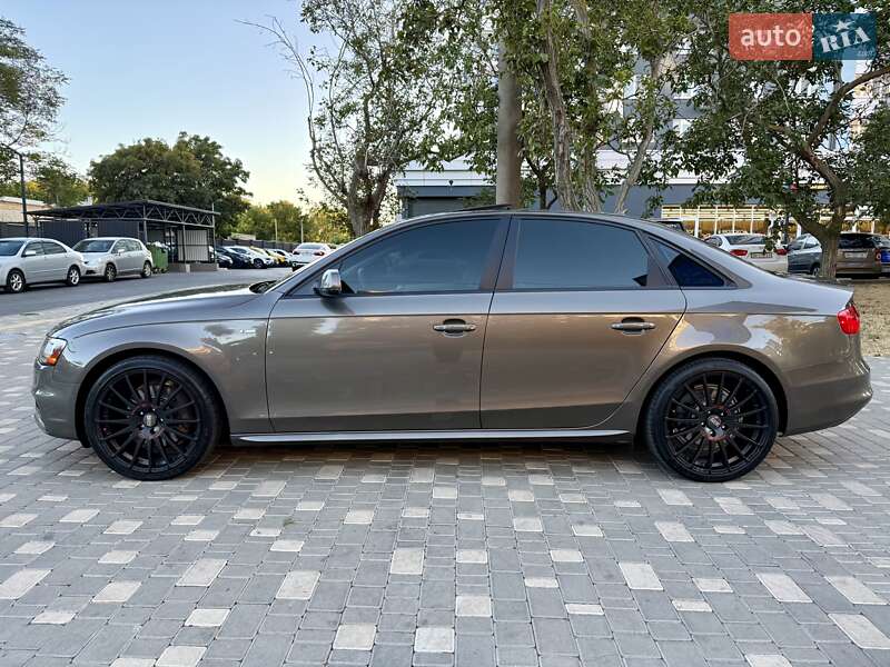 Седан Audi A4 2014 в Одессе