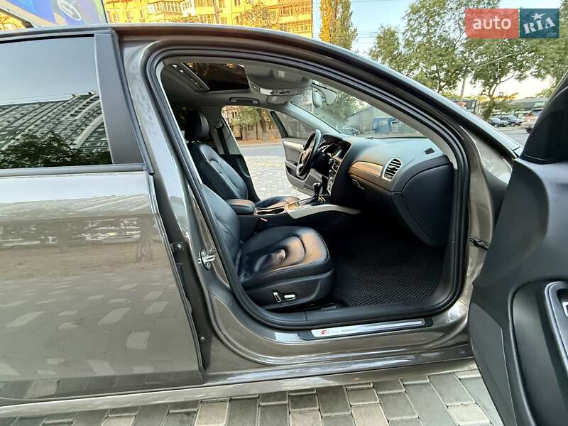 Седан Audi A4 2014 в Одессе
