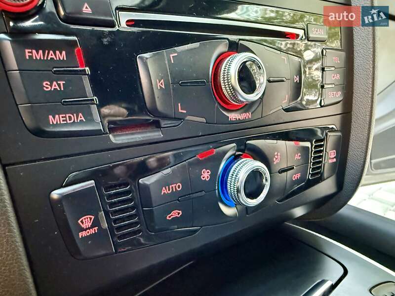 Седан Audi A4 2014 в Одессе