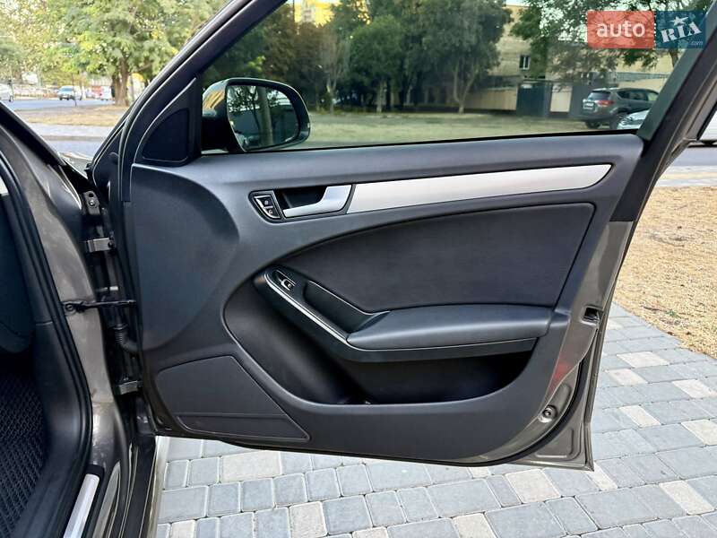 Седан Audi A4 2014 в Одессе