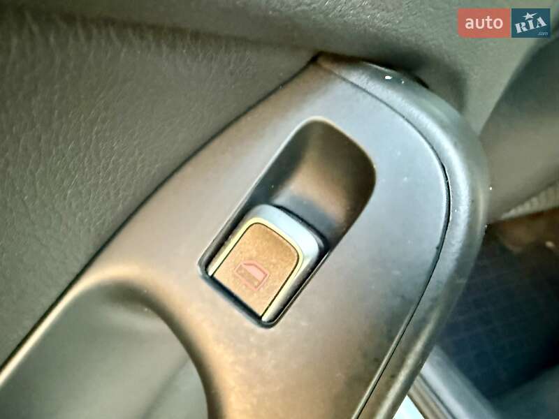 Седан Audi A4 2014 в Одессе