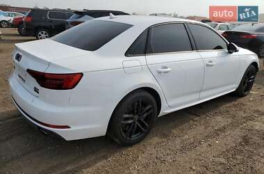Седан Audi A4 2016 в 