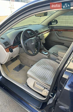 Седан Audi A4 2003 в 