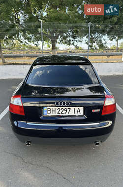 Седан Audi A4 2003 в 