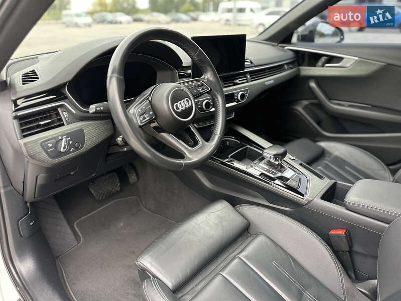 Седан Audi A4 2019 в Киеве